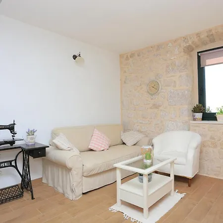 度假居 House With A Parking Space Zivogisce - Strnj - - Strnj, Makarska - 18025 Živogošće