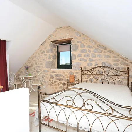 House With A Parking Space Zivogisce - Strnj - - Strnj, Makarska - 18025 Semesterbostad *